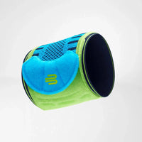 Bauerfeind Sports Wrist Strap handledsband i färgen Rivera, blått och limegrönt, vit bakgrund