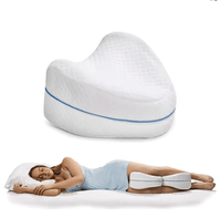 Ergonominen jalkatuki tyyny muistivaahtomuovista kyljellään nukkuville