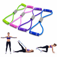 Färgglada träningsband med handtag visas tillsammans med exempel på olika träningsövningar för armar, ben och rumpa.